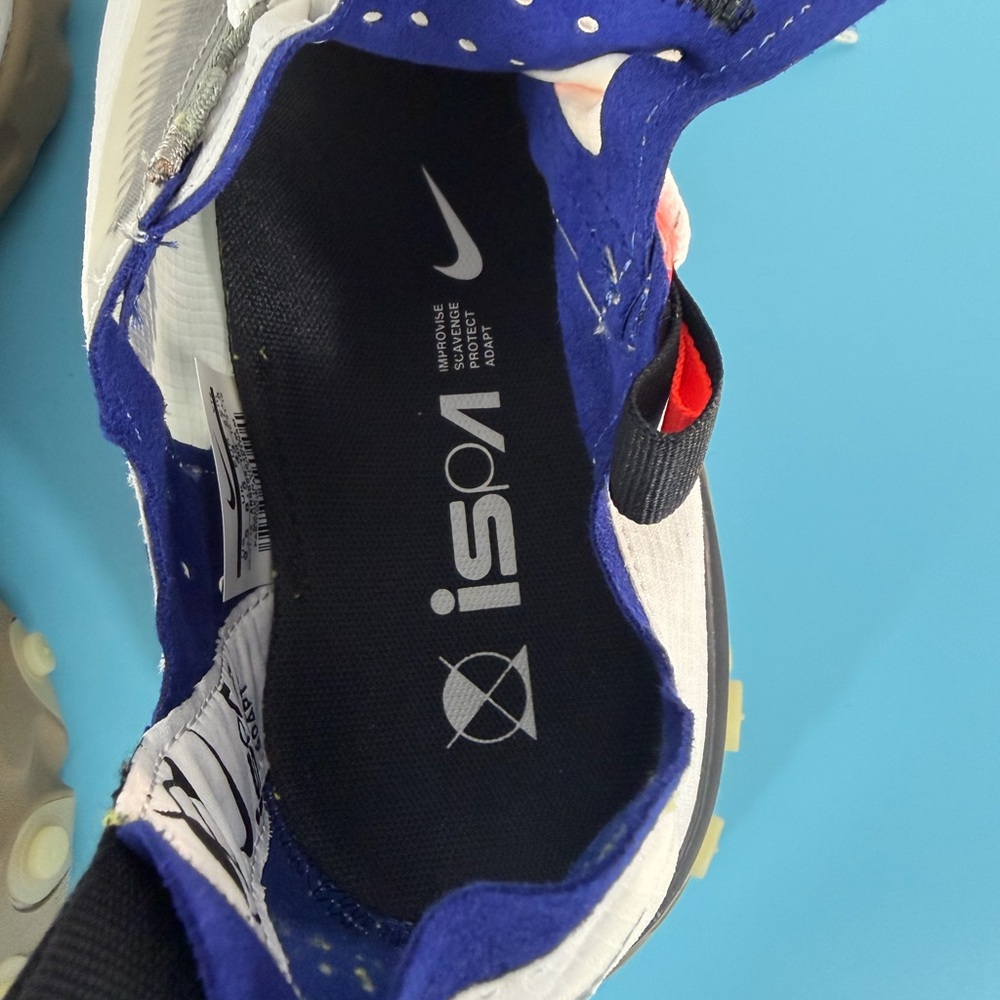 Nike White, Navy & Tan Men's Athletic Sneakers - Picture 6 of 9